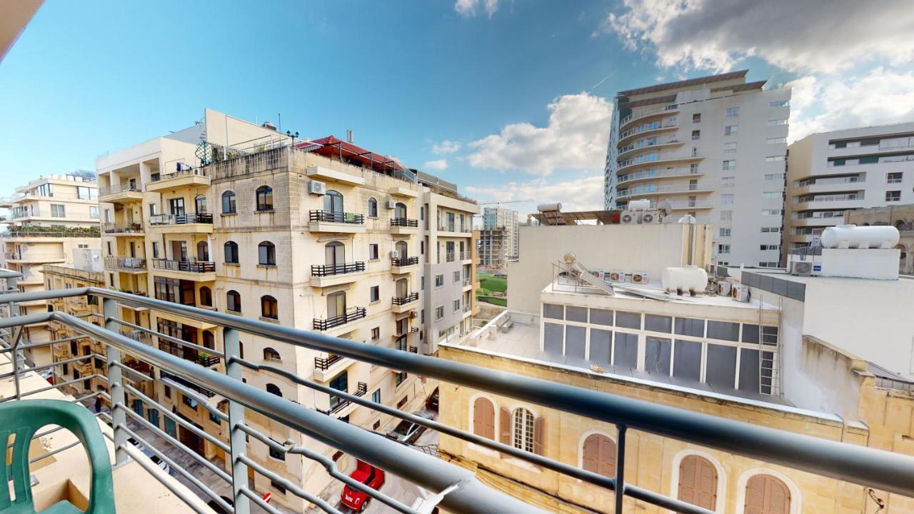 4Th Floor Apartment In Tigne Sliema Esterno foto