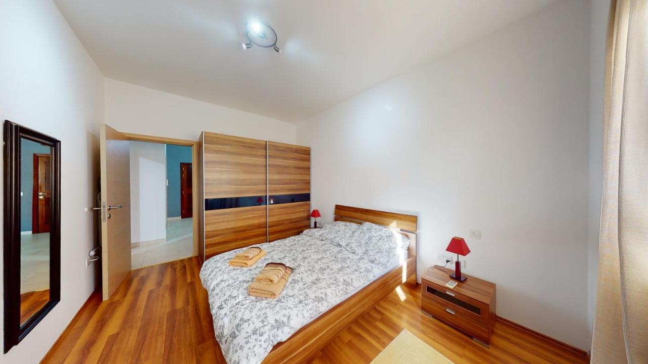 4Th Floor Apartment In Tigne Sliema Esterno foto