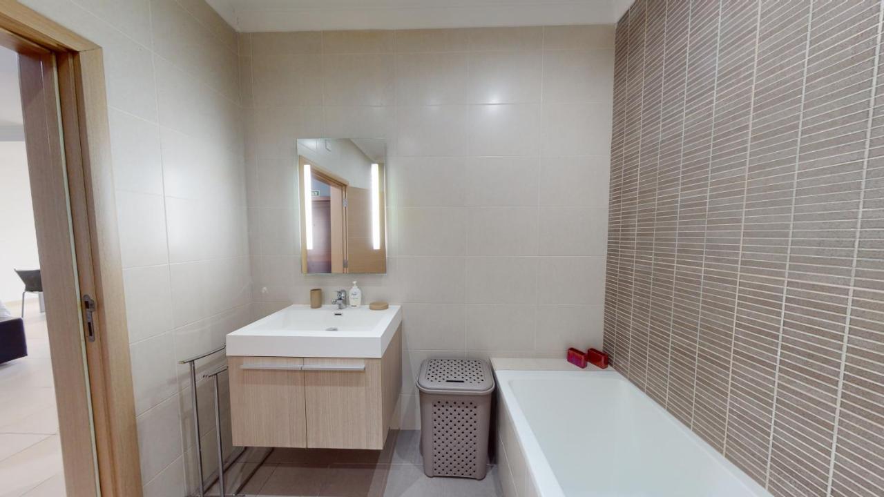 4Th Floor Apartment In Tigne Sliema Esterno foto