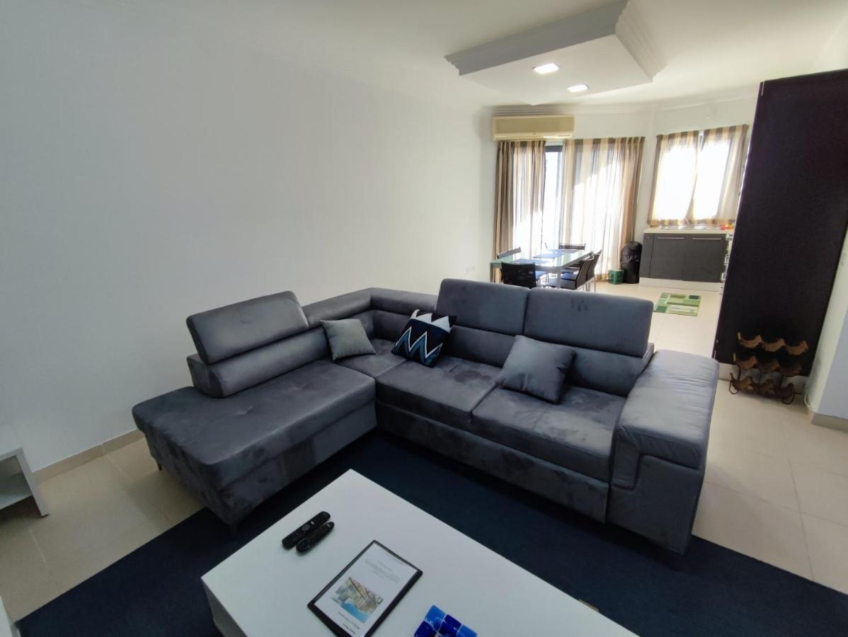 4Th Floor Apartment In Tigne Sliema Esterno foto